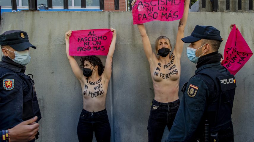 Členky skupiny FEMEN protestují proti fašismu, Madrid 2021. Foto ČTK.