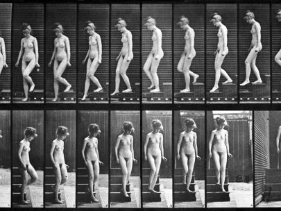 Eadweard Muybridge: Žena sestupující se schodů, chronofotografie, z cyklu The Human Figure in Motion, kolem roku 1887. Repro: commons.wikimedia.org
 (Obr. 10)