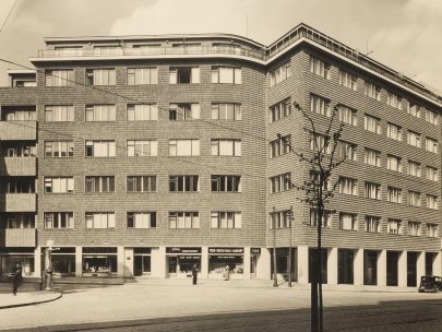 Nájemní dvojdům společnosti Riunione Adriatica di Sicurtà, Praha, Sokolská 27, 29, 1936–1937